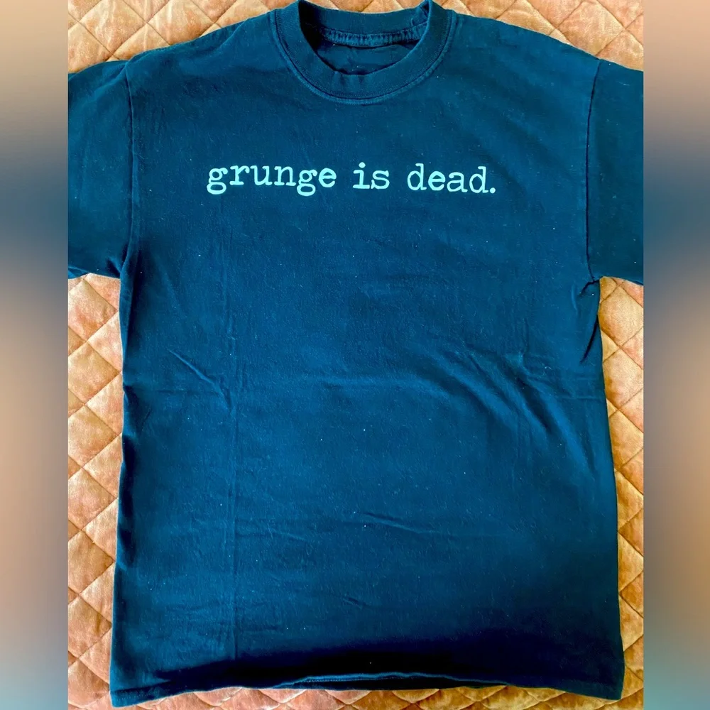 Grunge tshirt - Picture 1 of 2